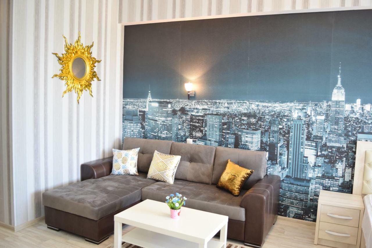 Apartment With Good View In The Center Bishkek Exterior photo