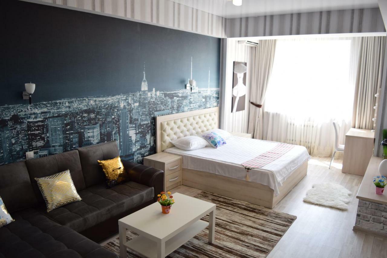 Apartment With Good View In The Center Bishkek Exterior photo